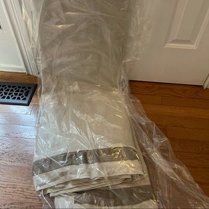 Pottery barn queen size linen duvet cover